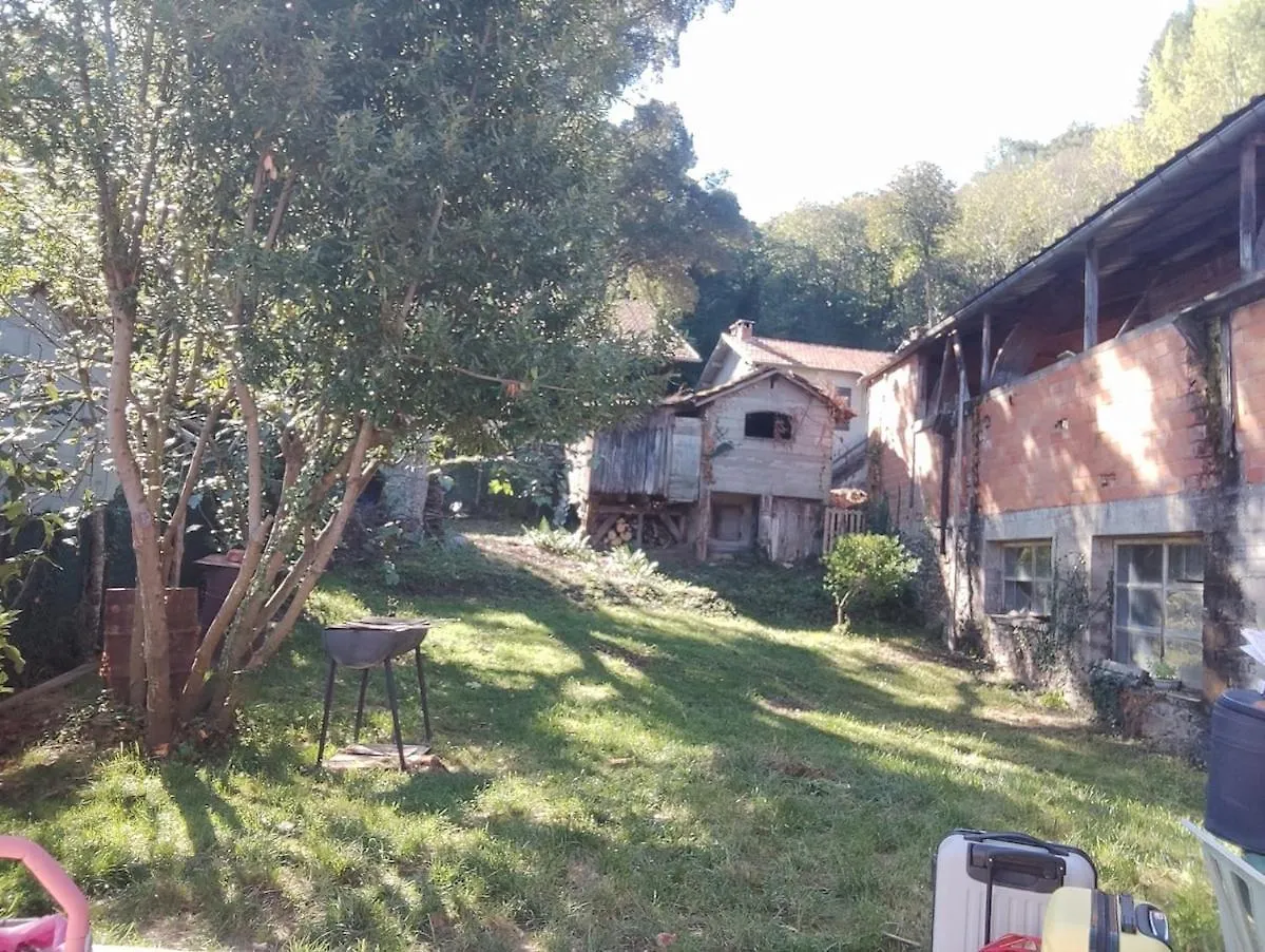 Petite Maison Atypique Mouillac بيت للعطل Bouillac (Aveyron)